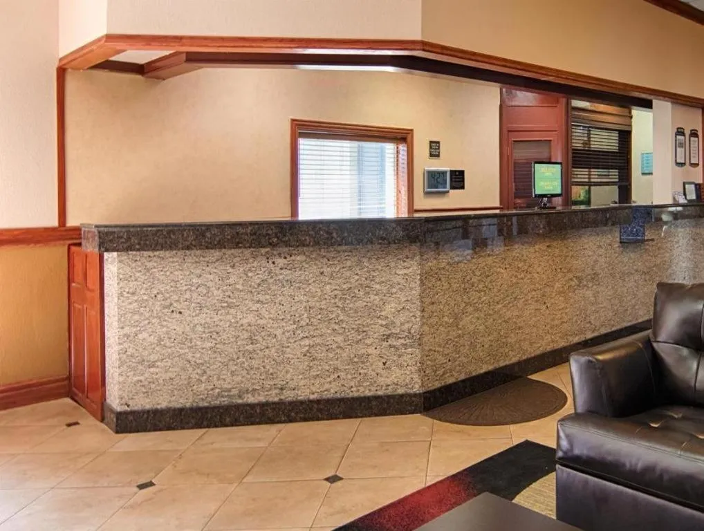 AmericInn by Wyndham La Crosse Riverfront-Conference Center