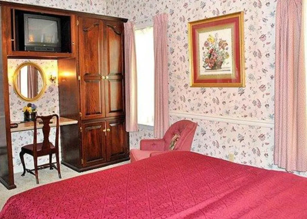 Bed in Rodeway Inn & Suites Myerstown - Lebanon