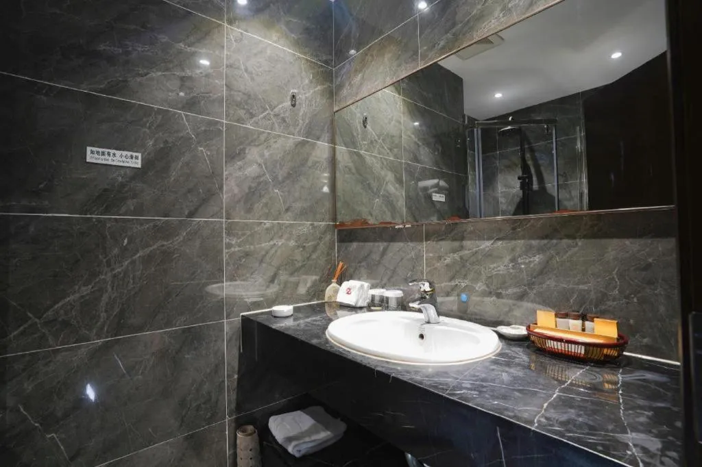 Dandong Rising Zhonglian Hotel