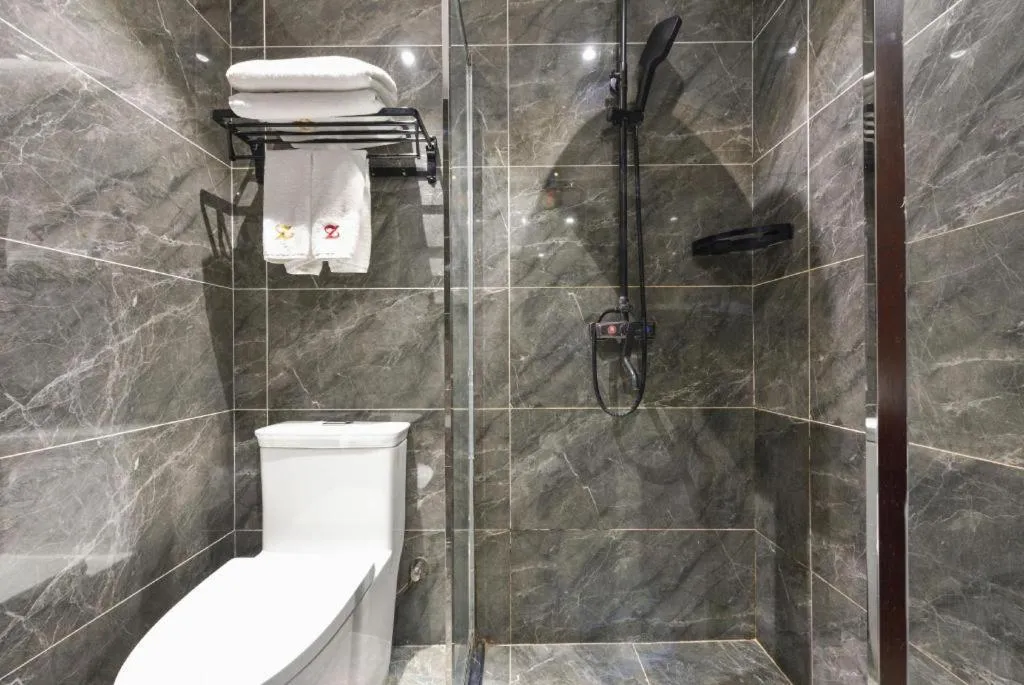 Dandong Rising Zhonglian Hotel