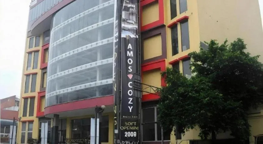 Amos Cozy Hotel Melawai