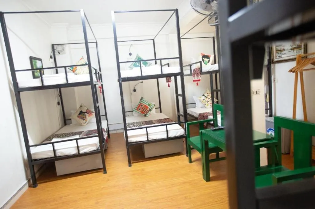 Bed in Canh Dieu Mountain Hotel