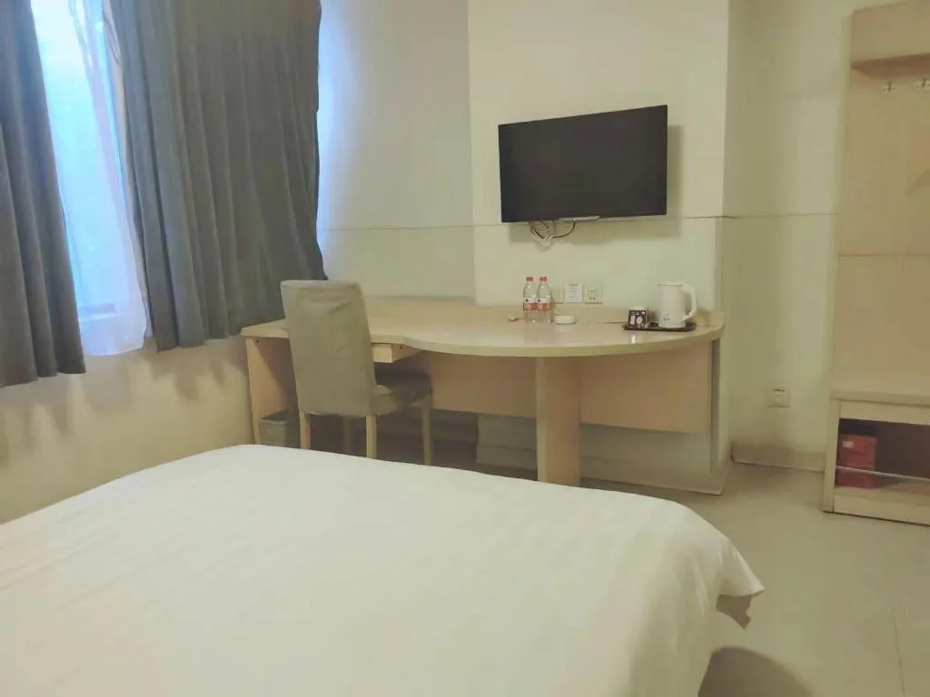 Bed in Jinjiang Inn E'ling Cultural and Creative Second Factory