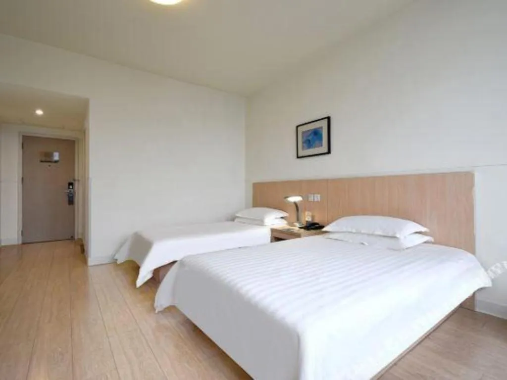 Bed in Jinjiang Inn E'ling Cultural and Creative Second Factory