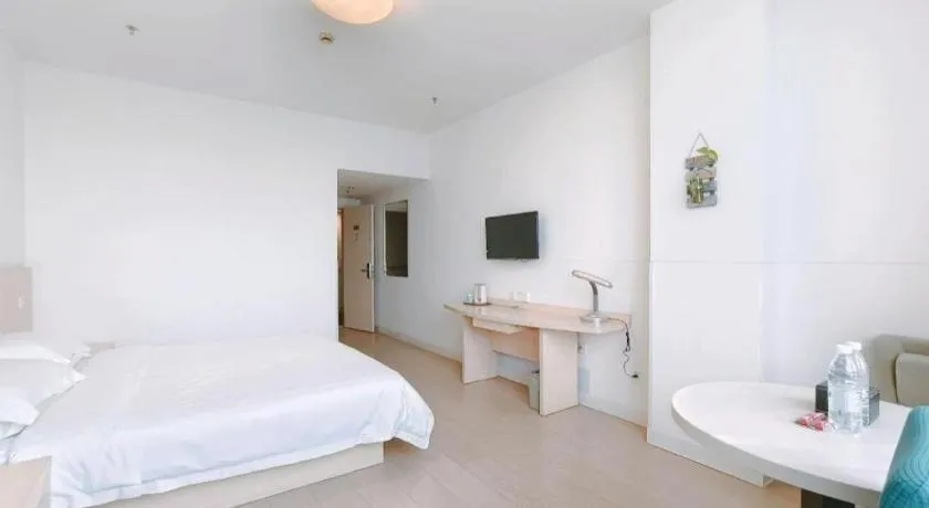 Bed in Jinjiang Inn E'ling Cultural and Creative Second Factory