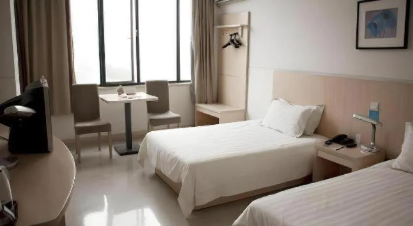 Bed in Jinjiang Inn E'ling Cultural and Creative Second Factory