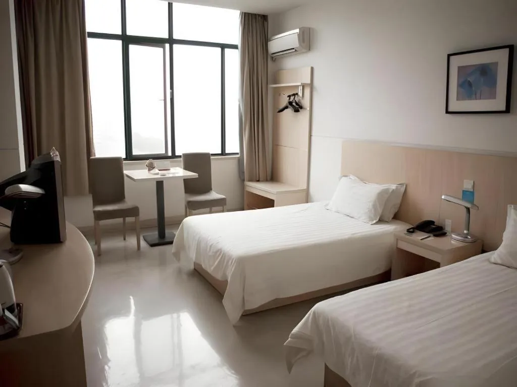 Bed in Jinjiang Inn E'ling Cultural and Creative Second Factory