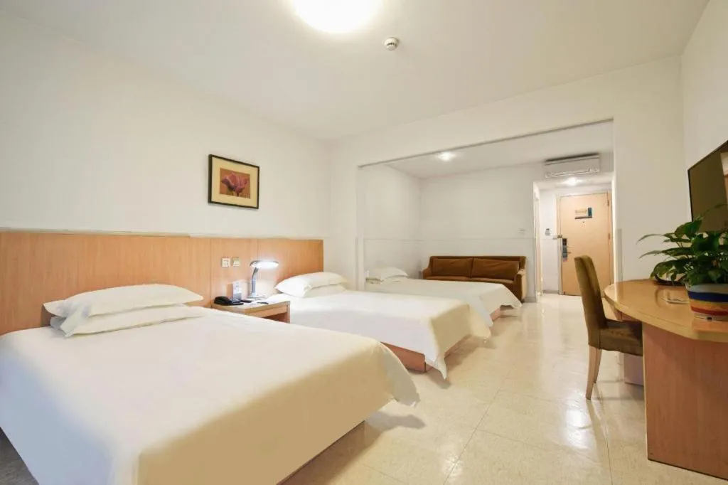 Bed in Jinjiang Inn E'ling Cultural and Creative Second Factory