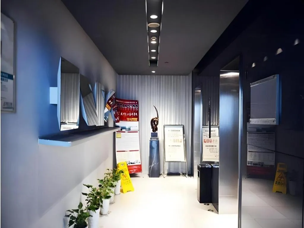 Magnotel Ningbo Tianyi Plaza Railway Station