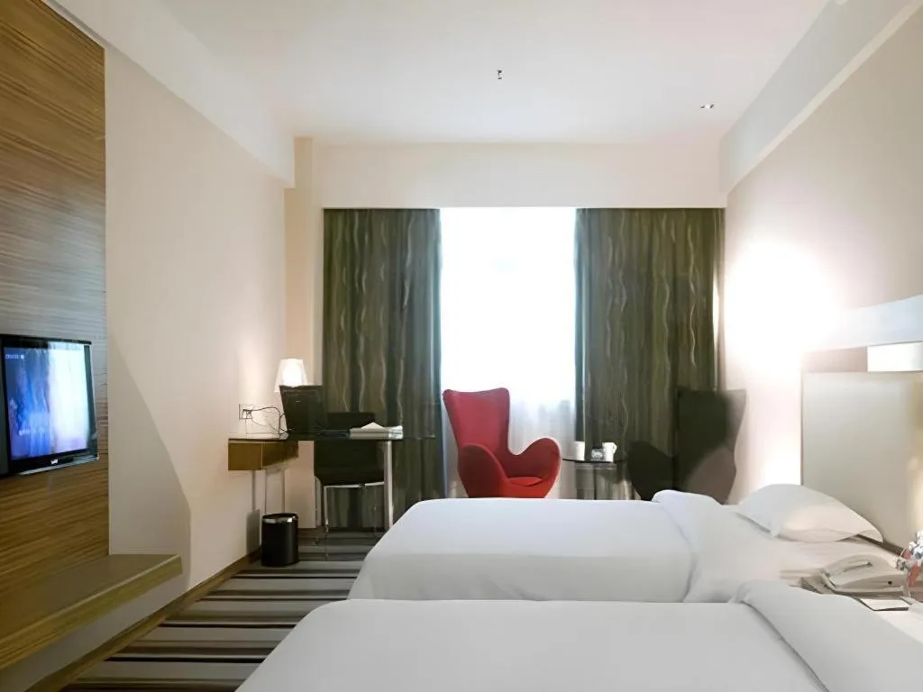 Bed in Orient Sunseed Hotel Airport Branch