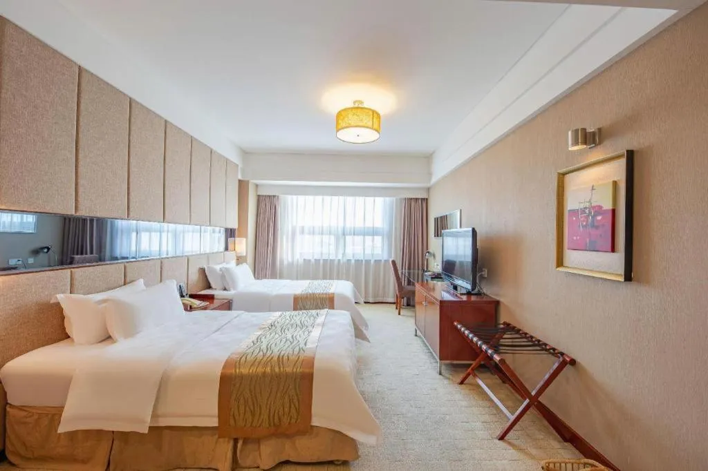 Bed in Jinan Blue Horizon Hotel Shizhong