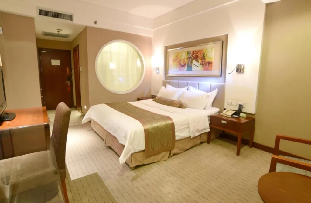 Bed in Jinan Blue Horizon Hotel Shizhong