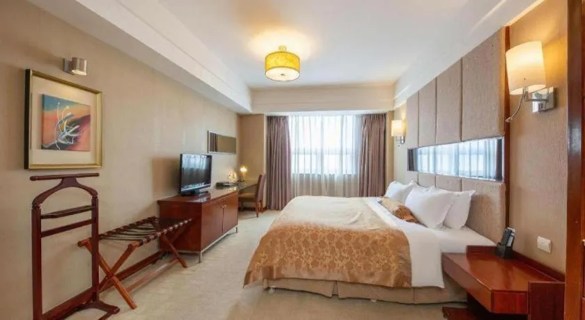 Bed in Jinan Blue Horizon Hotel Shizhong