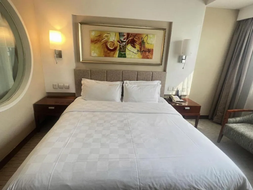 Bed in Jinan Blue Horizon Hotel Shizhong