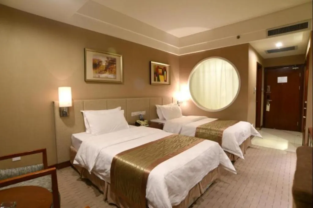 Bed in Jinan Blue Horizon Hotel Shizhong