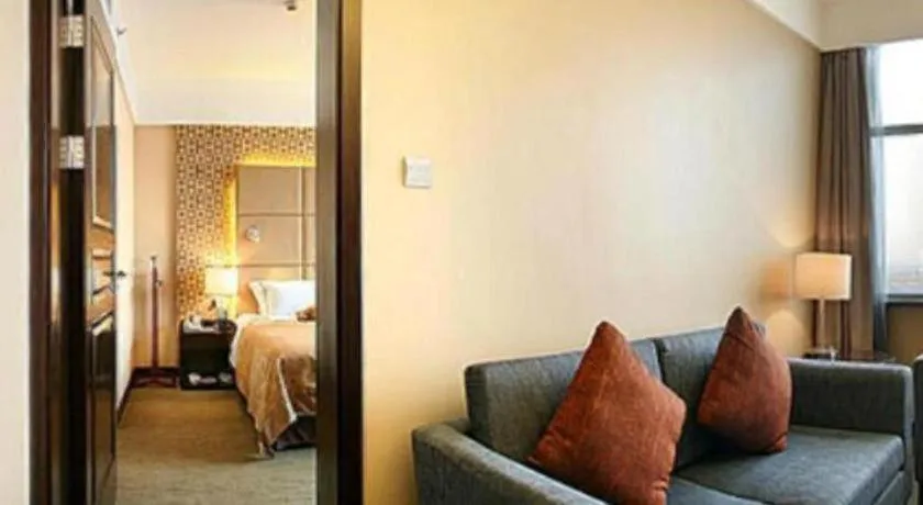 Bed in Zibo Blue Horizon International Hotel