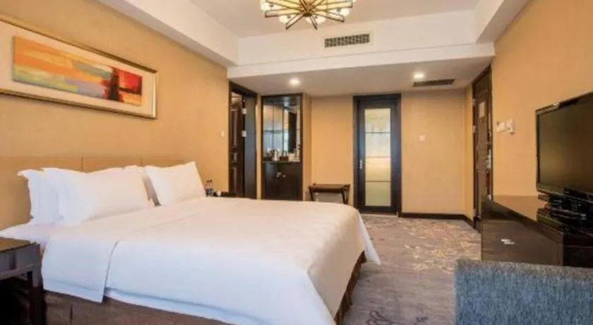 Bed in Zibo Blue Horizon International Hotel