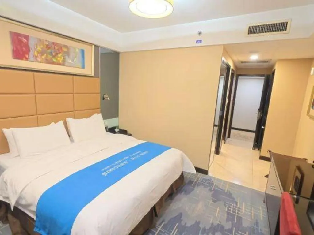 Bed in Zibo Blue Horizon International Hotel