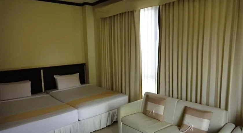 Bed in Kasem Garden Hotel Surin