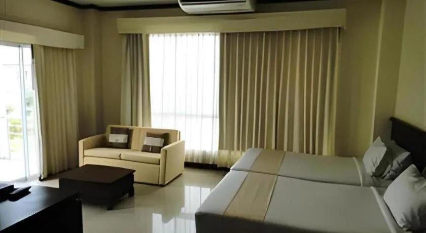 Bed in Kasem Garden Hotel Surin