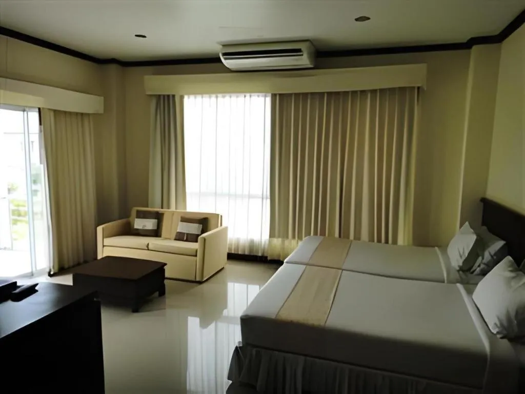 Bed in Kasem Garden Hotel Surin