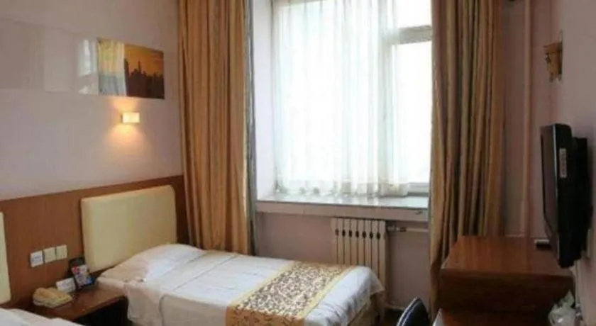 Bed in Super 8 Hotel Beijing International Exhibition Center