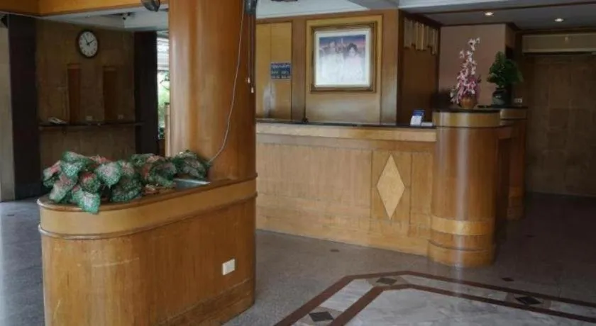 Tanaphat Hatyai Hotel