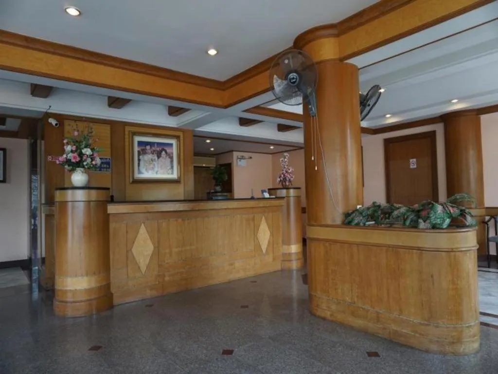Tanaphat Hatyai Hotel