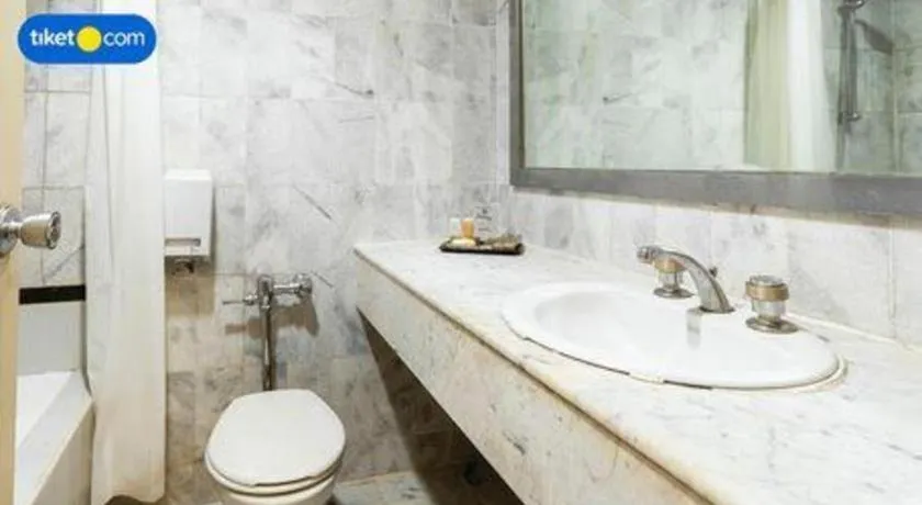 Danau Toba Hotel International