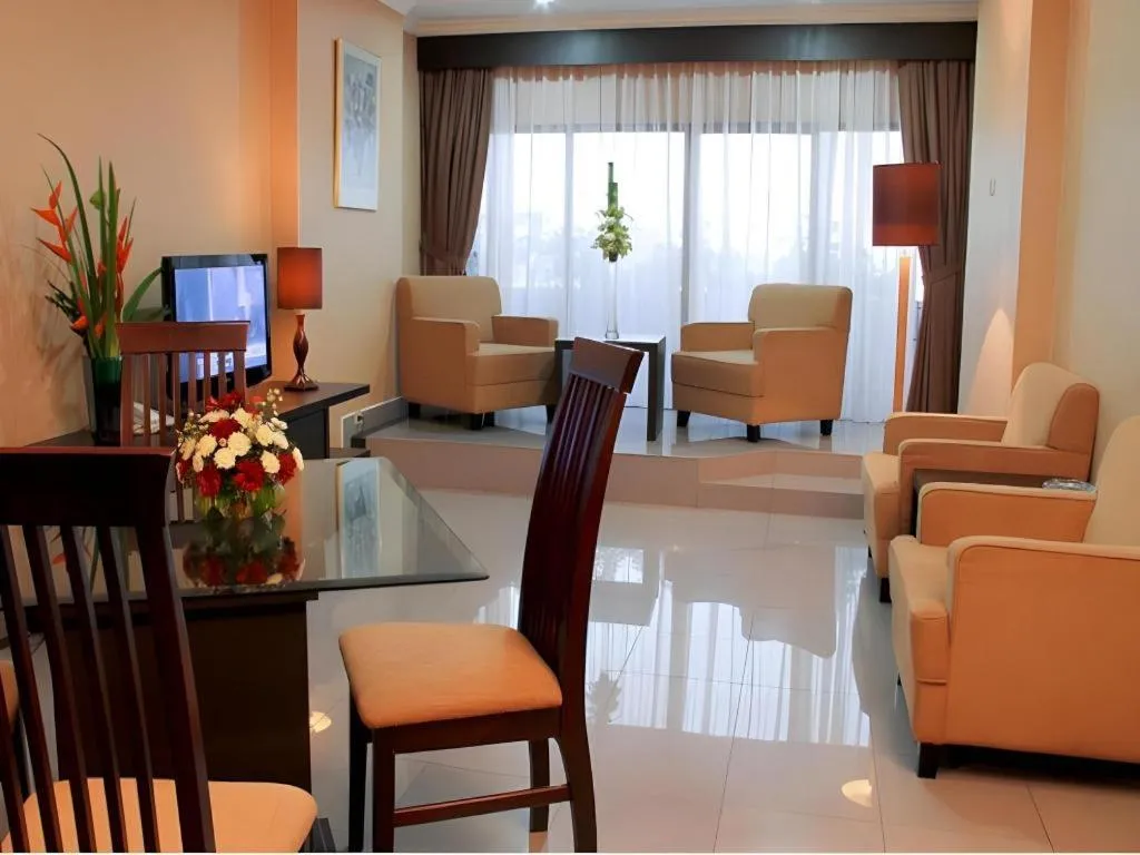 Danau Toba Hotel International