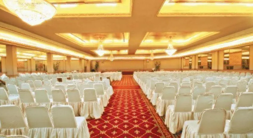 Danau Toba Hotel International