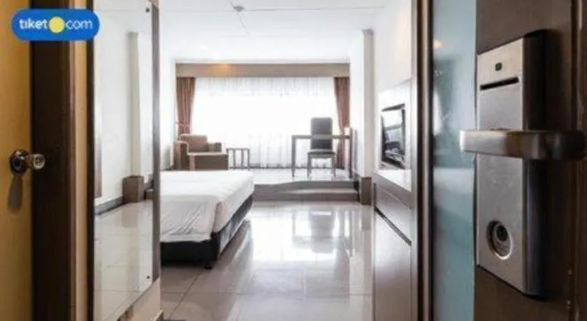 Bed in Danau Toba Hotel International