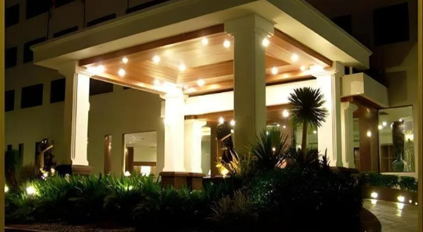 Sri U-Thong Grand Hotel