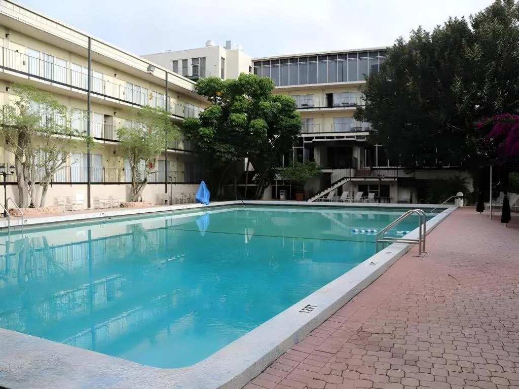 Magnuson Grand Conference Hotel