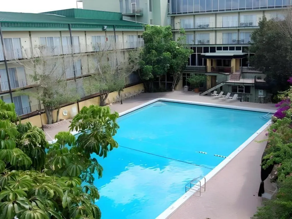 Magnuson Grand Conference Hotel