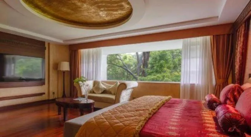 Bed in Nanhai Oil Hotel