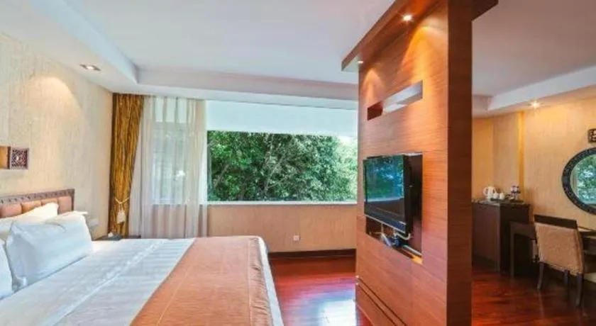 Bed in Nanhai Oil Hotel