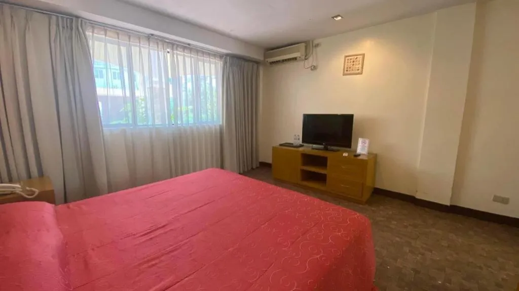 Bed in Bayfront Hotel Subic