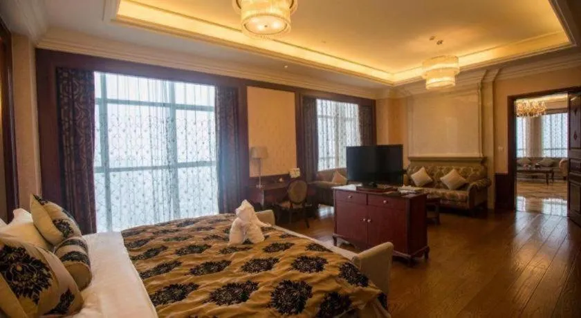 Bed in Jiande Peninsula Kaihao Hotel