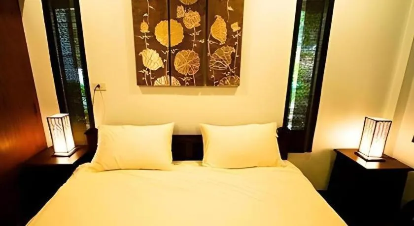 Bed in Monn Phu Phrai