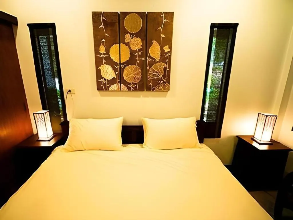 Bed in Monn Phu Phrai