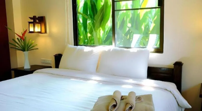 Bed in Monn Phu Phrai