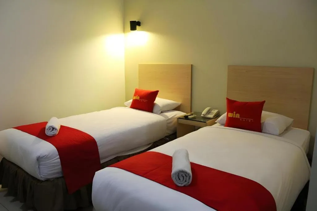Bed in Win Hotel Blok M