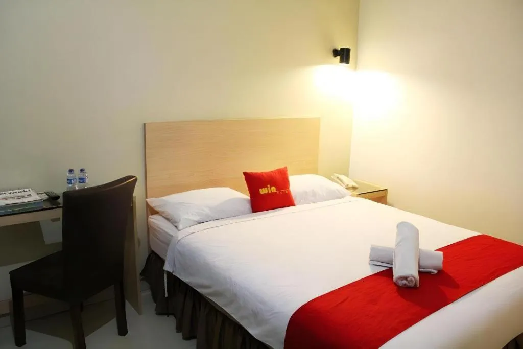 Bed in Win Hotel Blok M