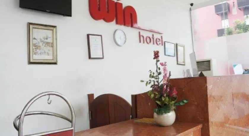 Win Hotel Blok M