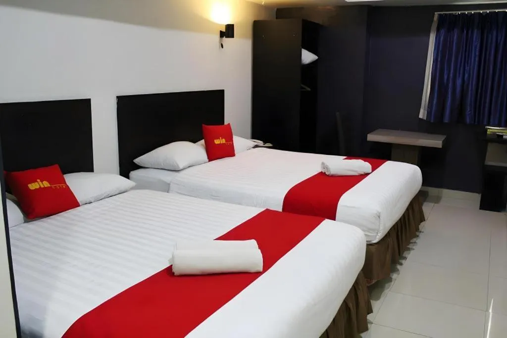 Bed in Win Hotel Blok M