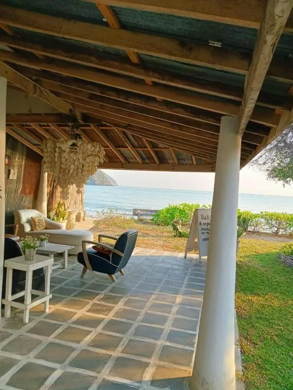 Brassiere Beach Hotel