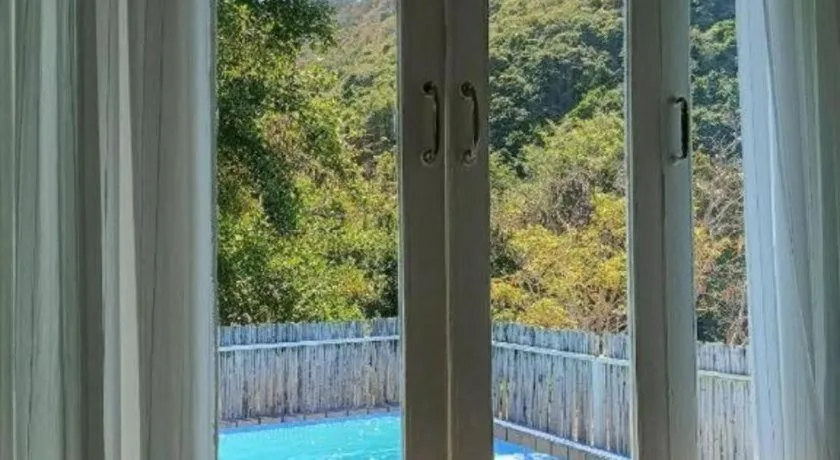 Brassiere Beach Hotel