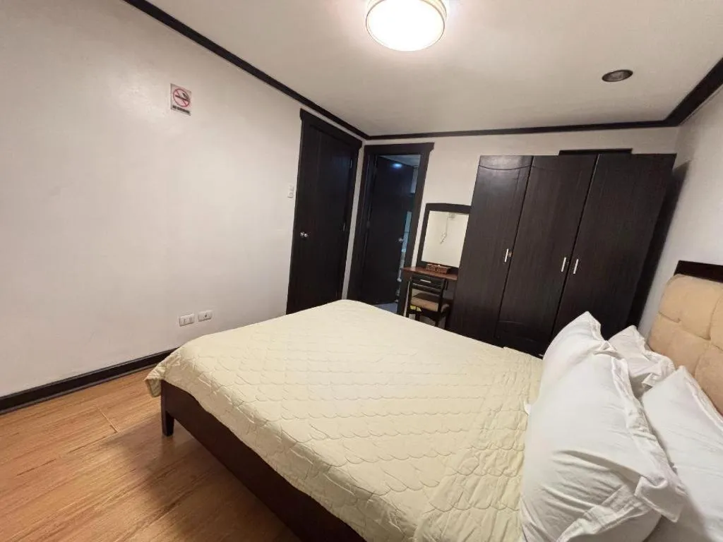 Bed in D' Leonor Hotel