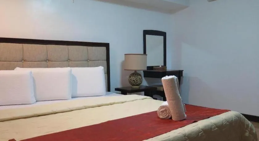 Bed in D' Leonor Hotel